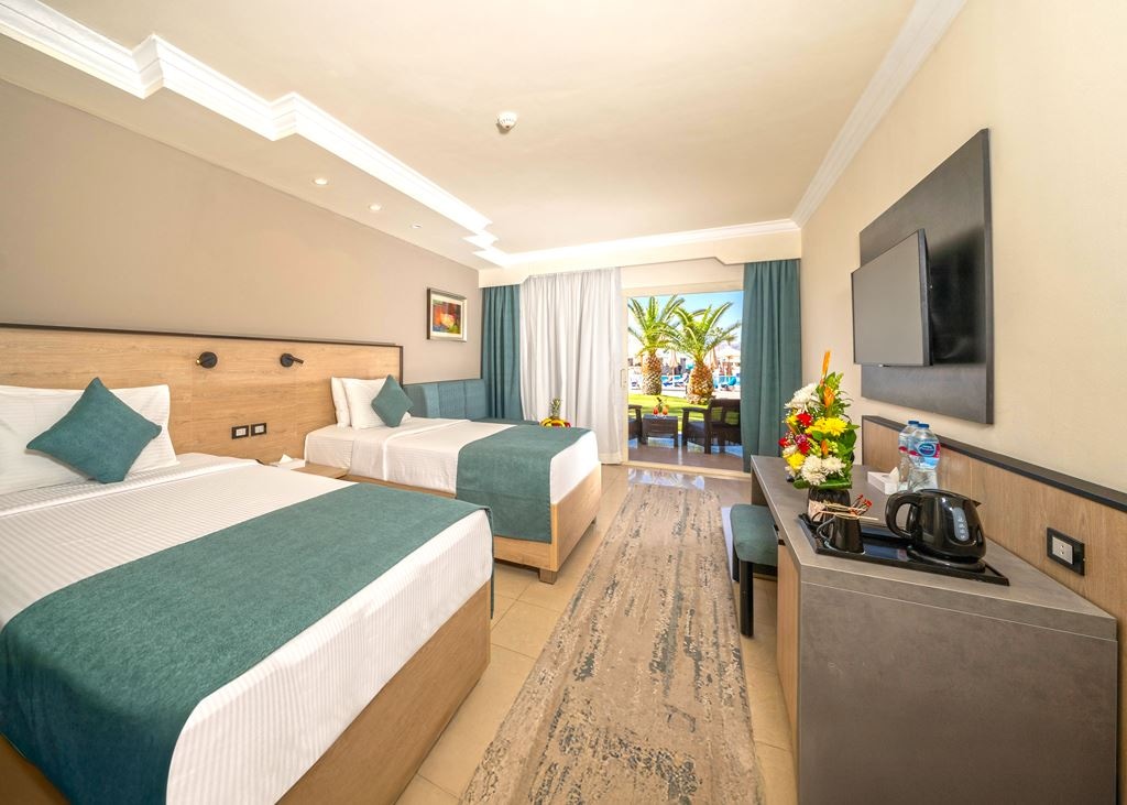 rooms-deluxe-room