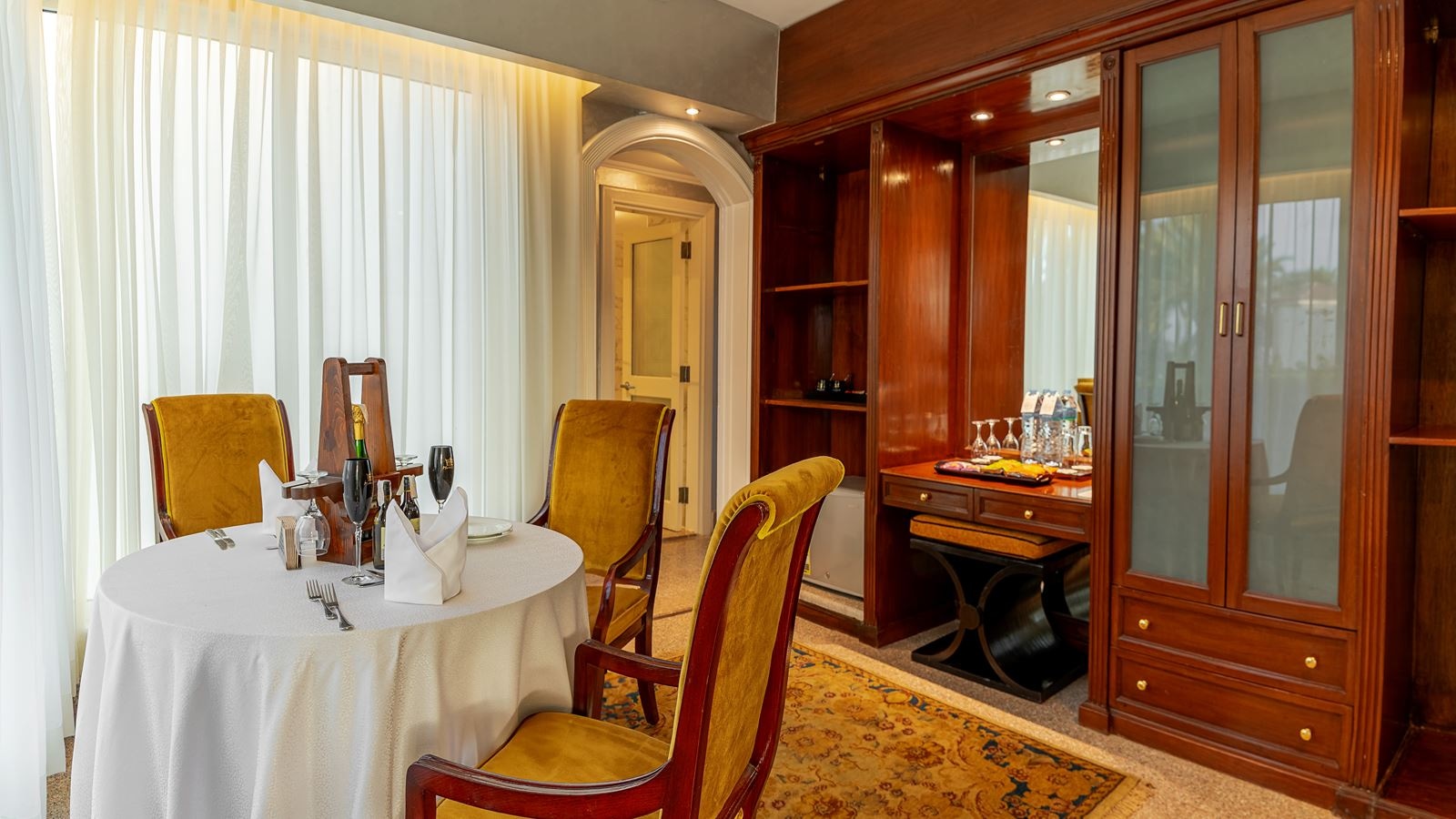 rooms-junior-suite