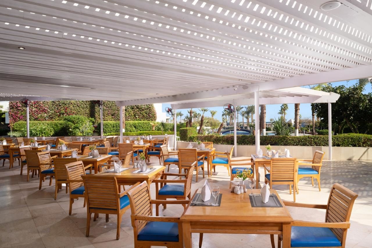 restaurants-le-cafe