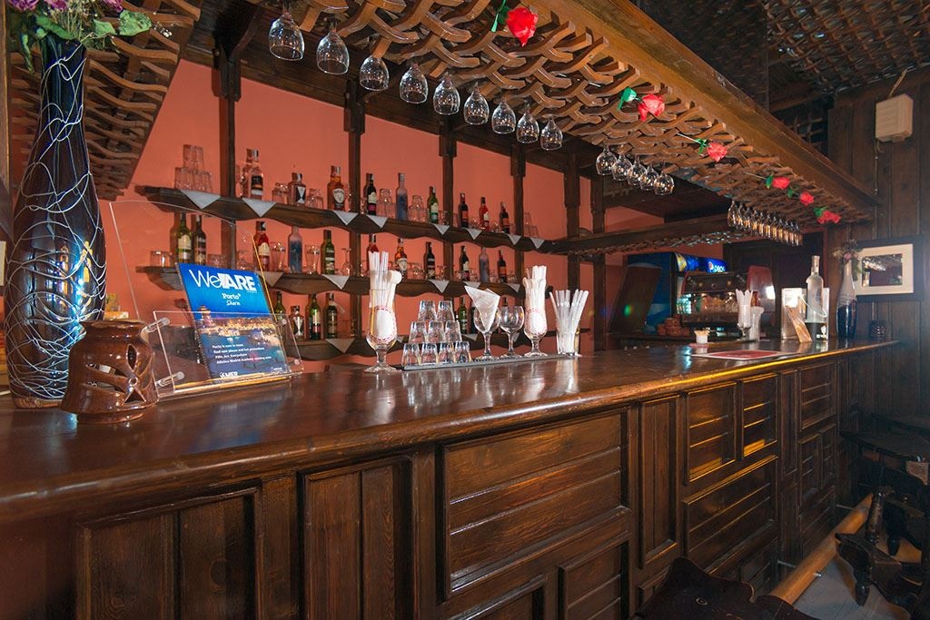 bars-shooters-bar