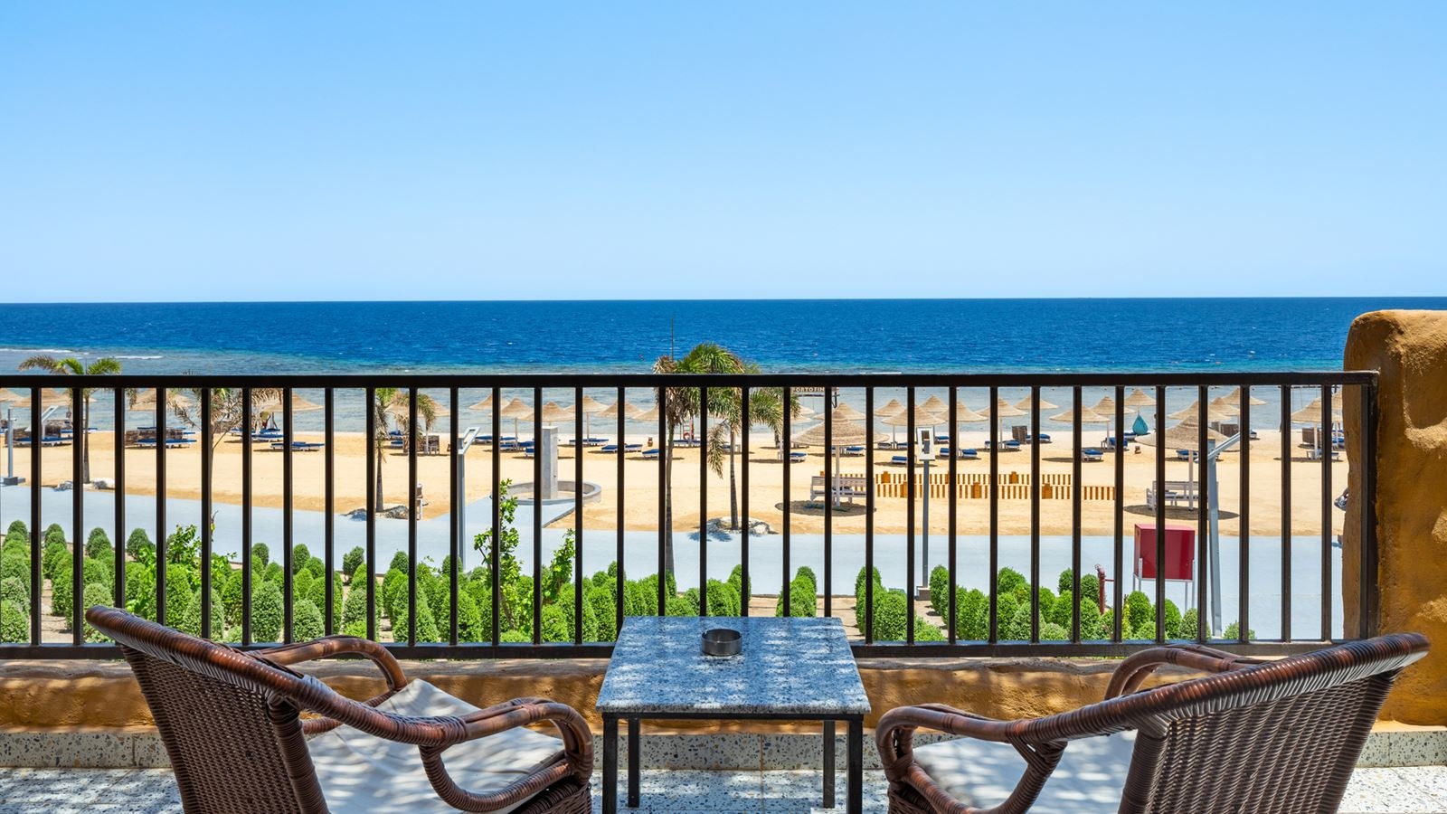 rooms-superior-room-sea-view