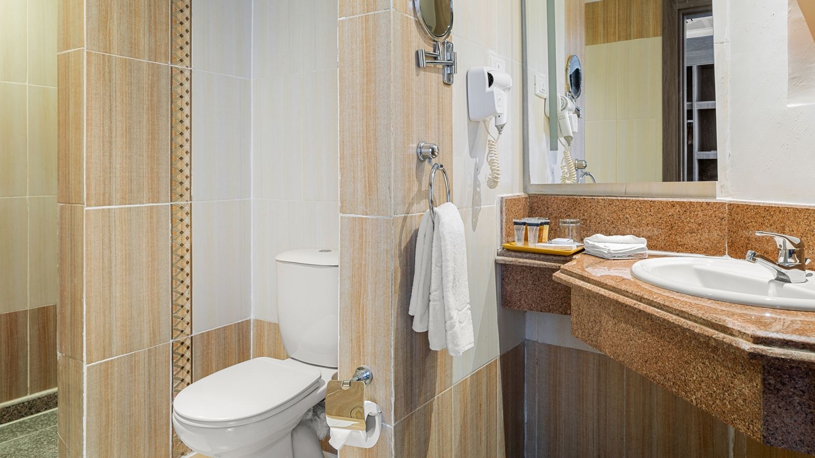 rooms-room-standard-sea-side-view