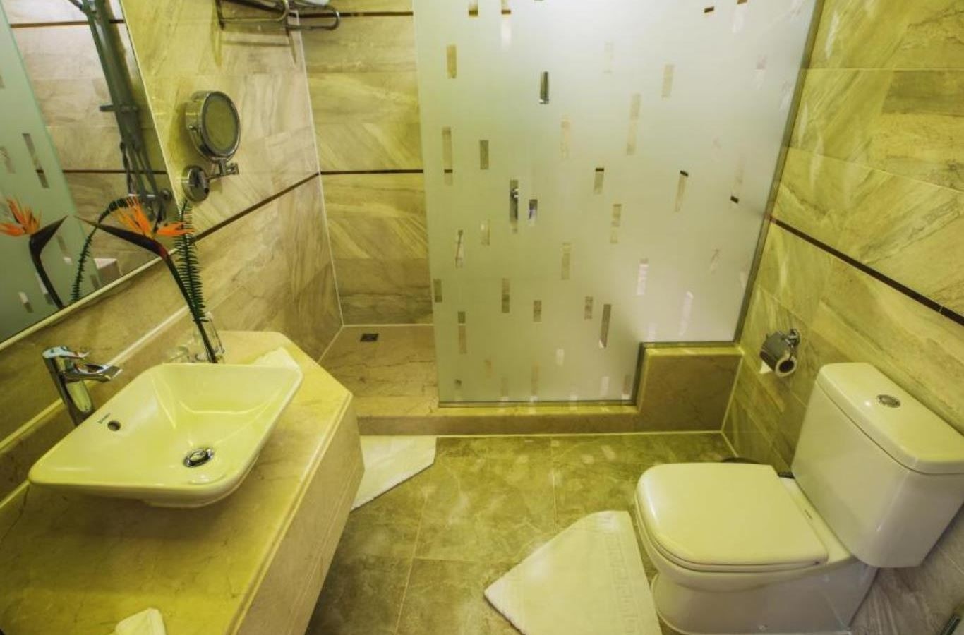 rooms-standard-garden-view