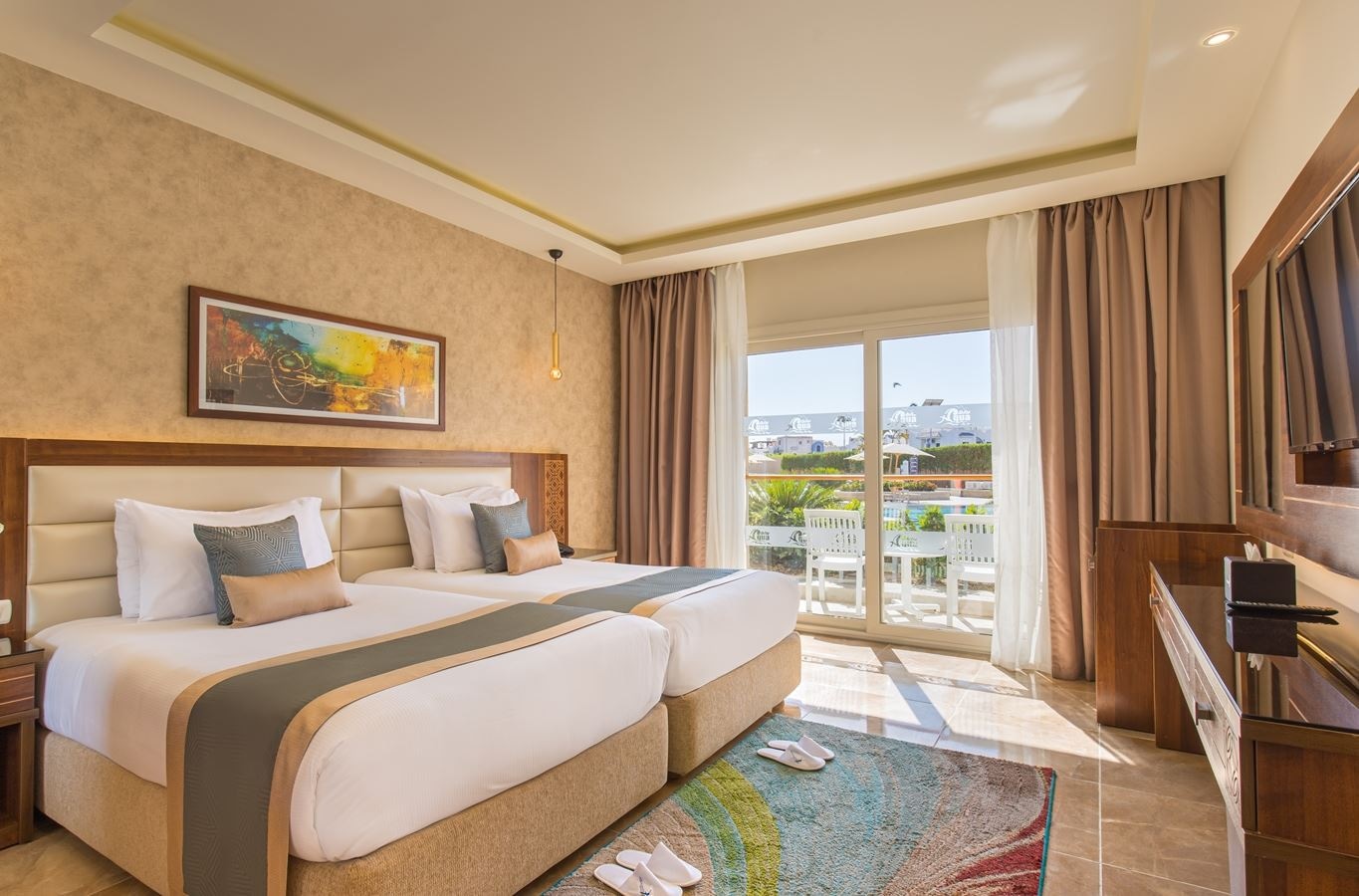 rooms-family-2-bedroom-gardenpool-view