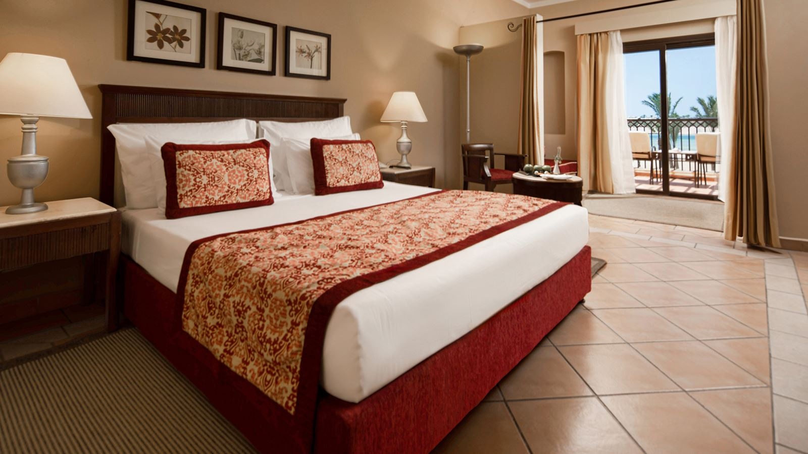 rooms-family-queen-sea-view