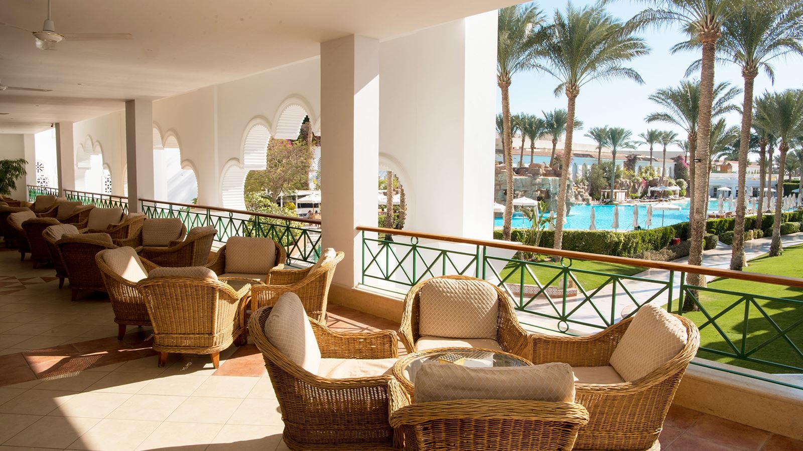 restaurants-la-veranda-terrace