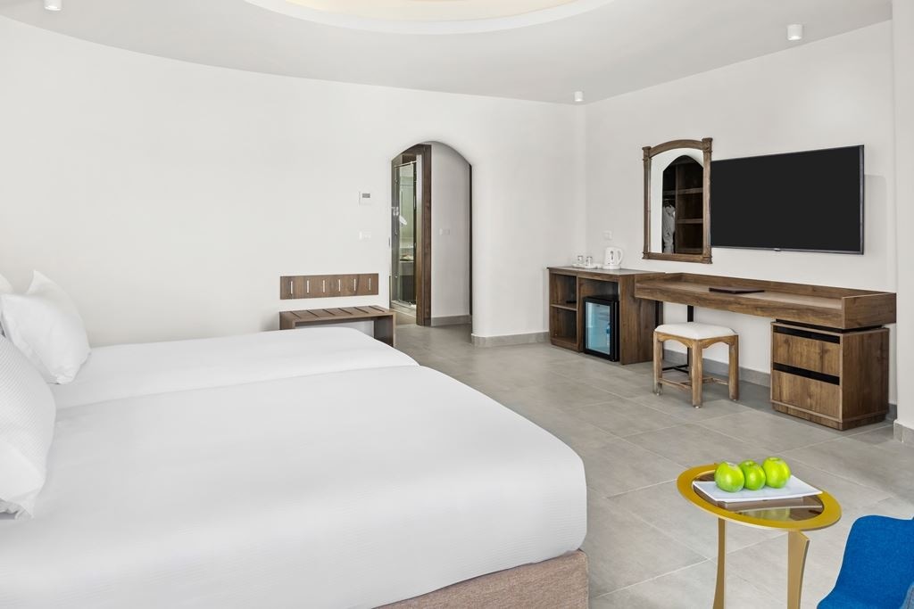 rooms-bungalow-room-pool--garden-view