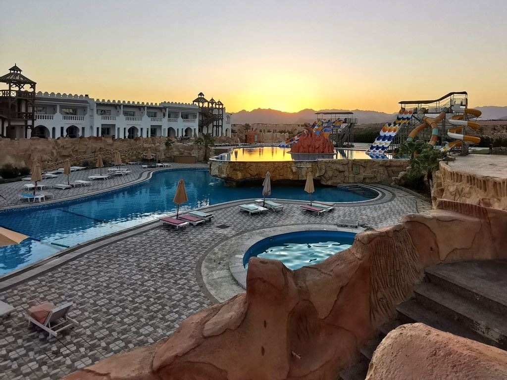 pools-pools