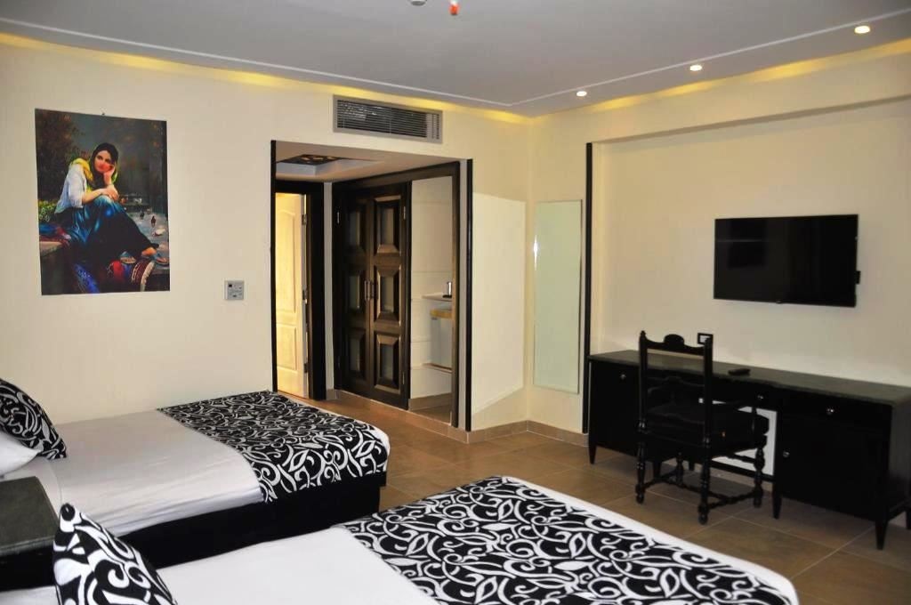 rooms-family-deluxe-rooms