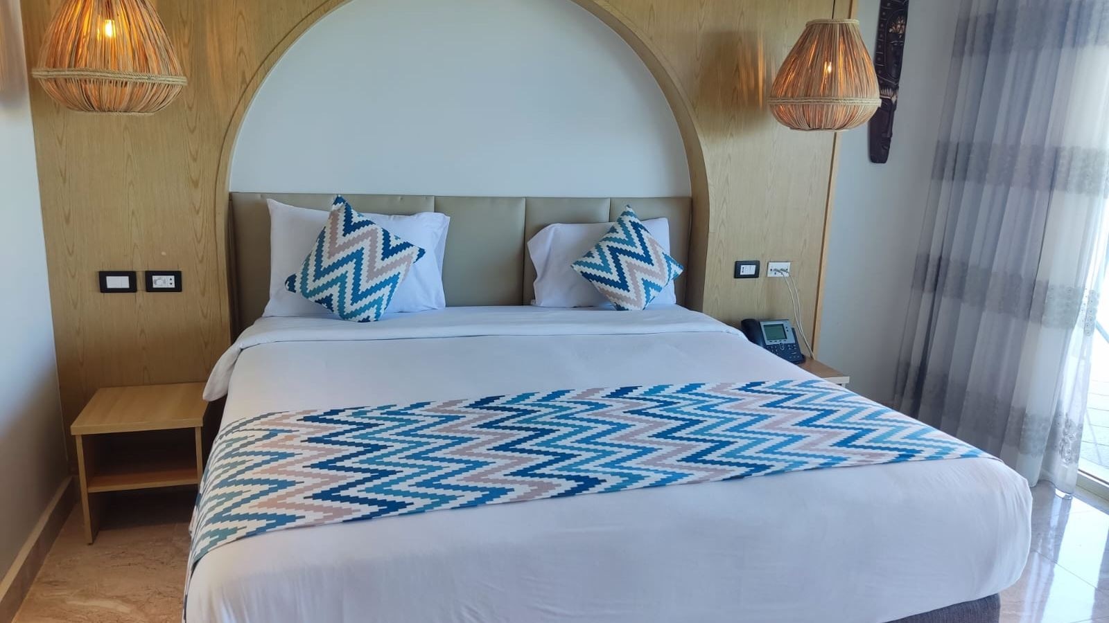 rooms-suite-lagoon-bungalow