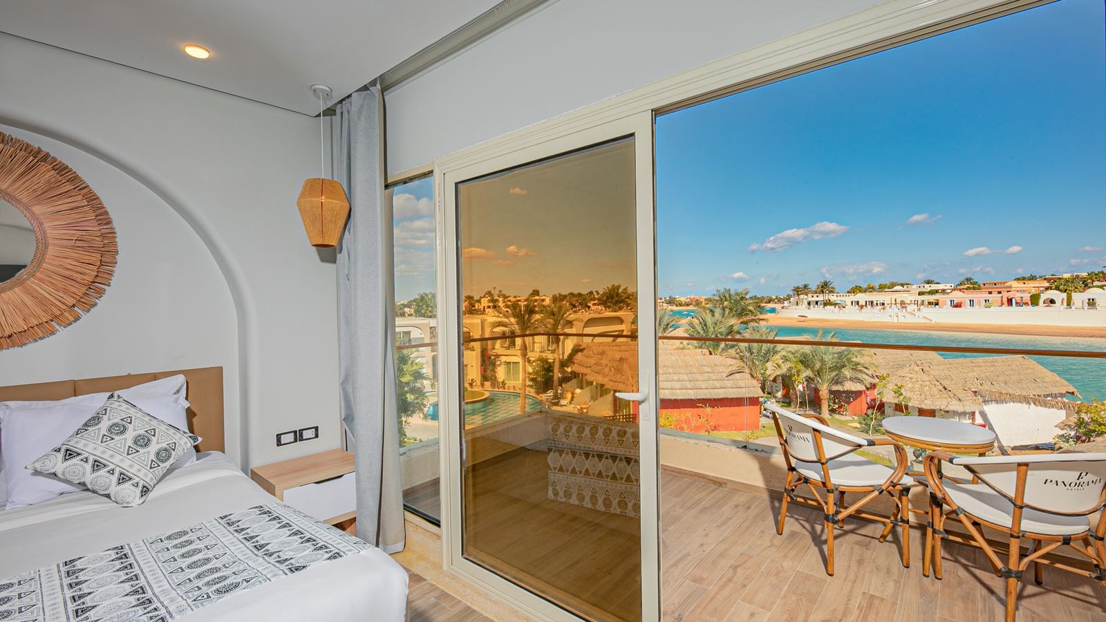 rooms-jacuzzi-junior-suite