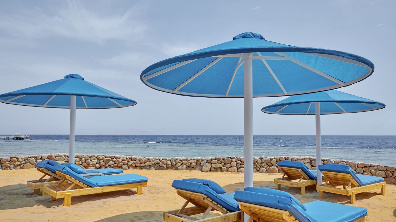 beach-outdoor-pool