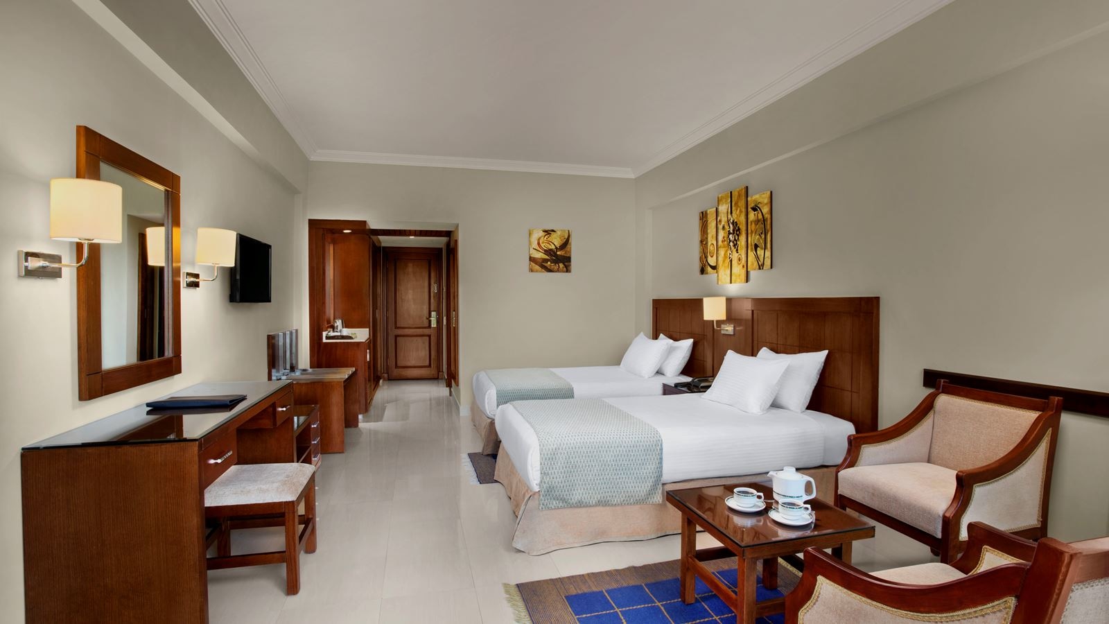 rooms-select-pool-view-room