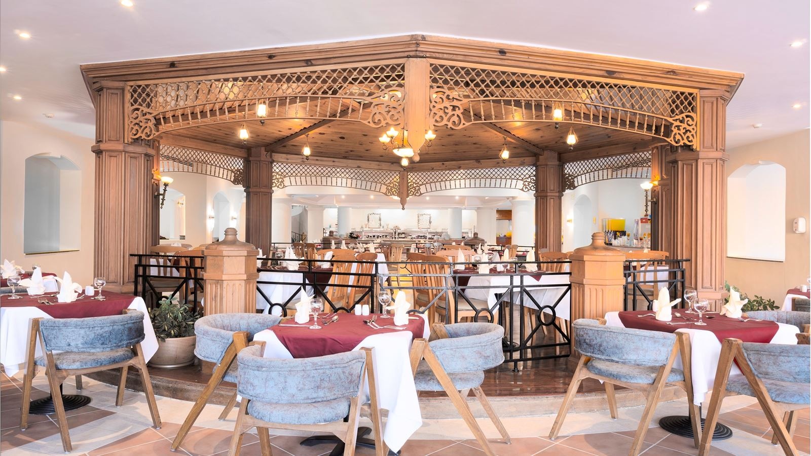 restaurants-fayrouz--main-restaurant