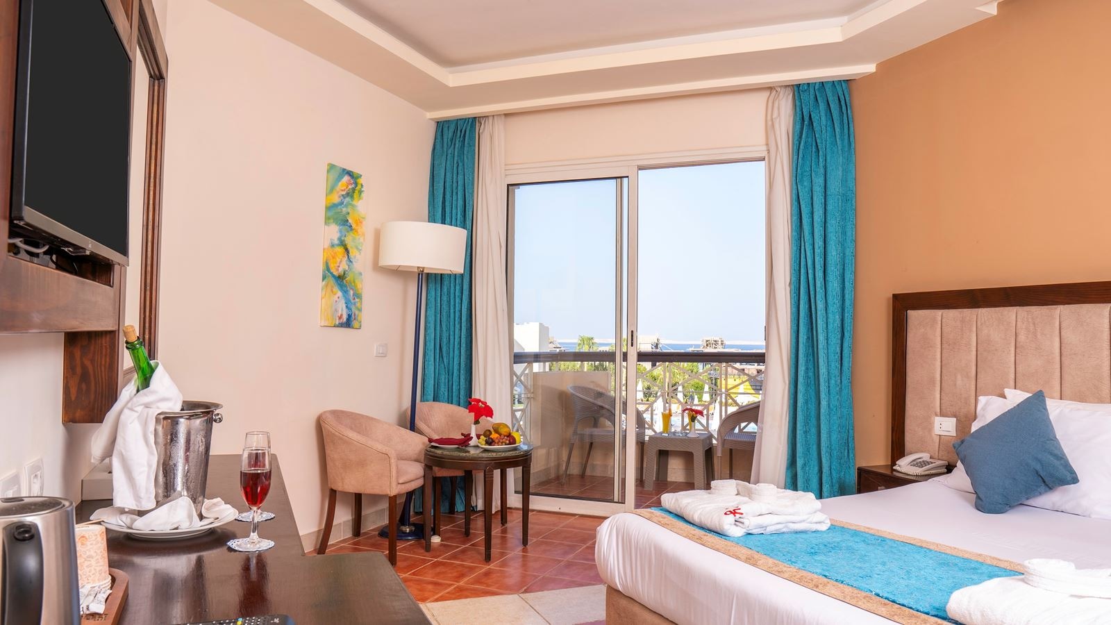 rooms-standard-pool-room