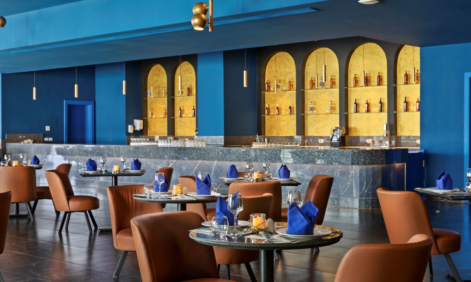restaurants-blue-lounge-restaurant