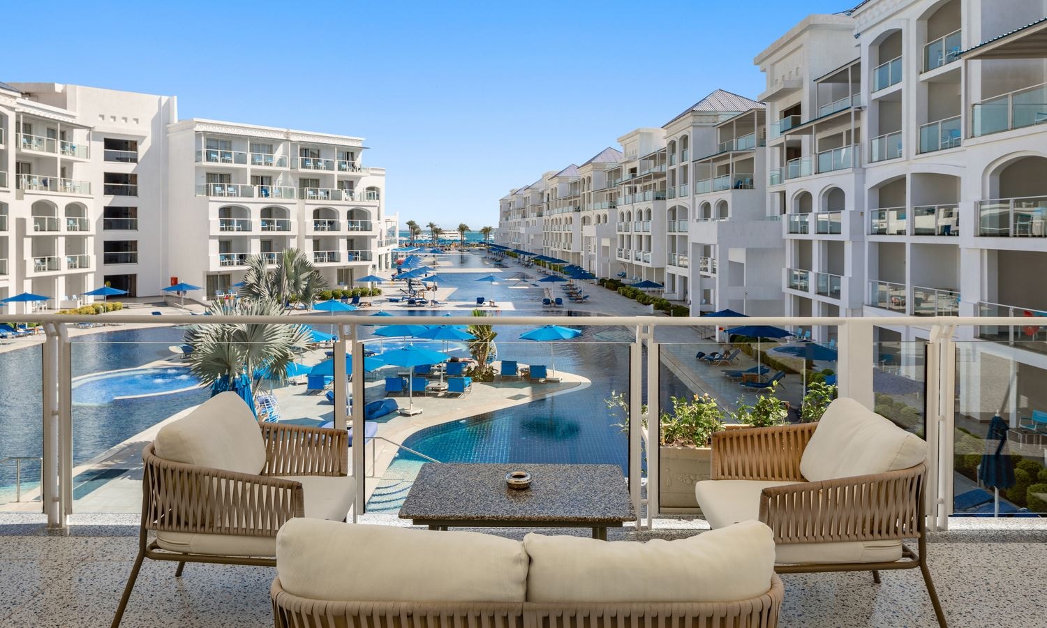 restaurants-lobby-bar