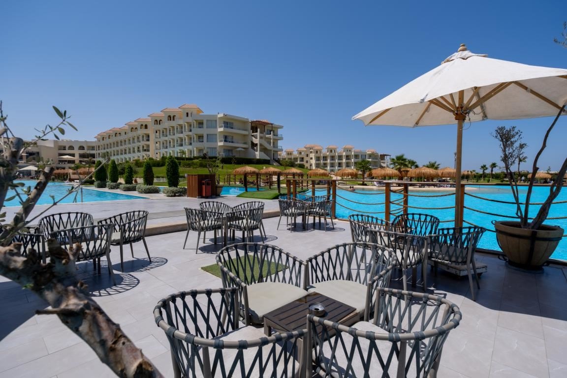 bars-xanadu-pool-bar