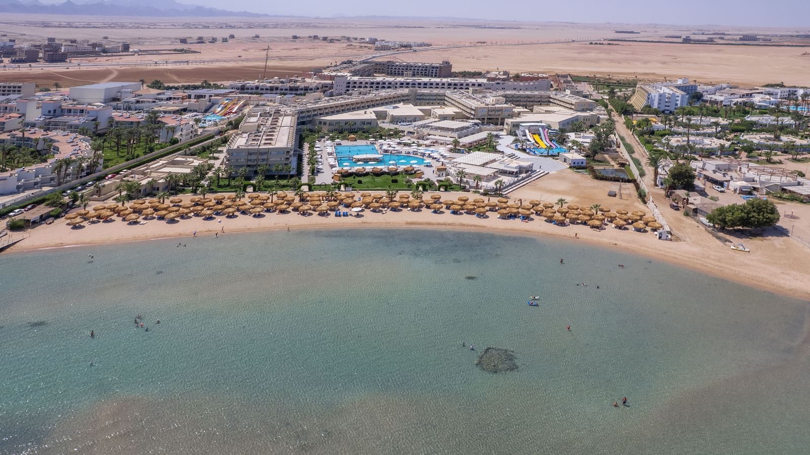 Пляж і басейни - фото 2