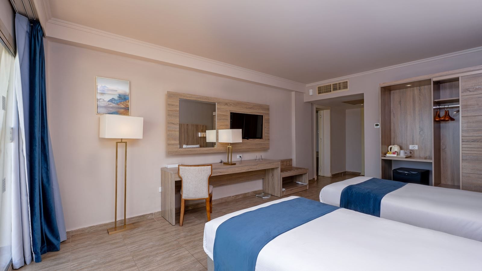 rooms-family-room-2-bedrooms