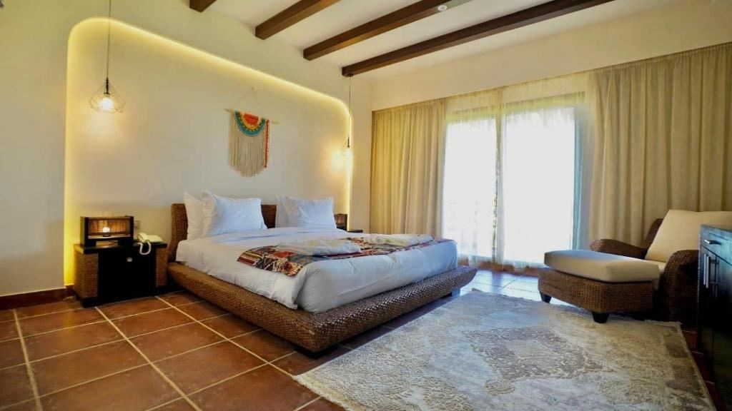 rooms-deluxe-beach-front