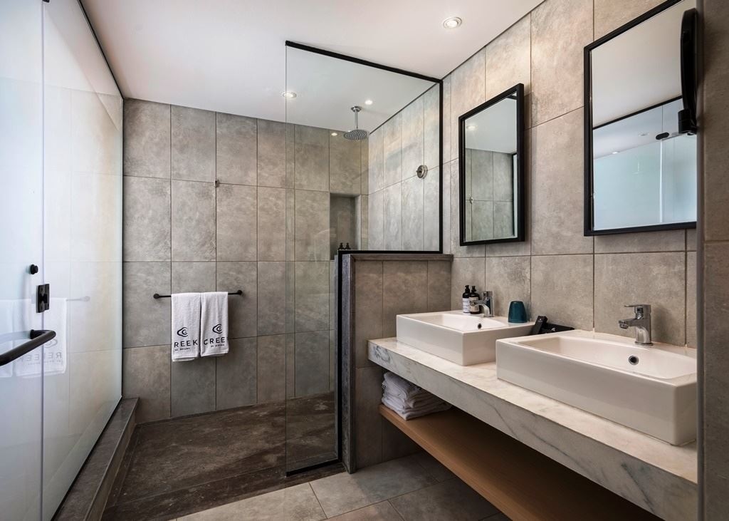 rooms-creek-premium-room-mountain-view