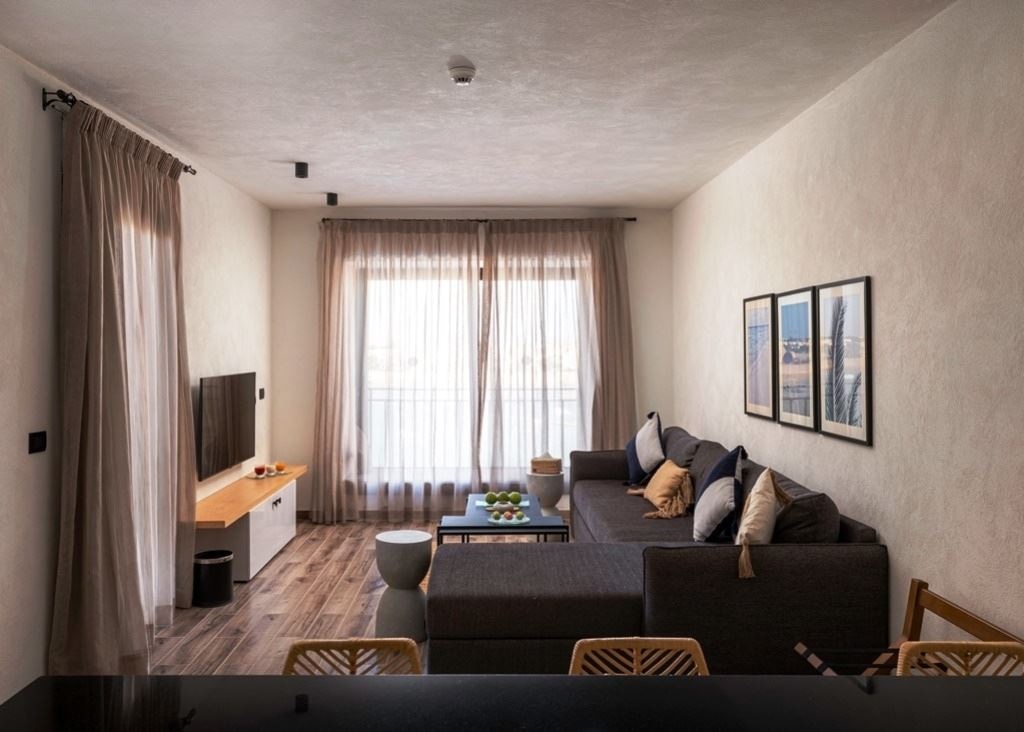 rooms-junior-suit-mountain-view