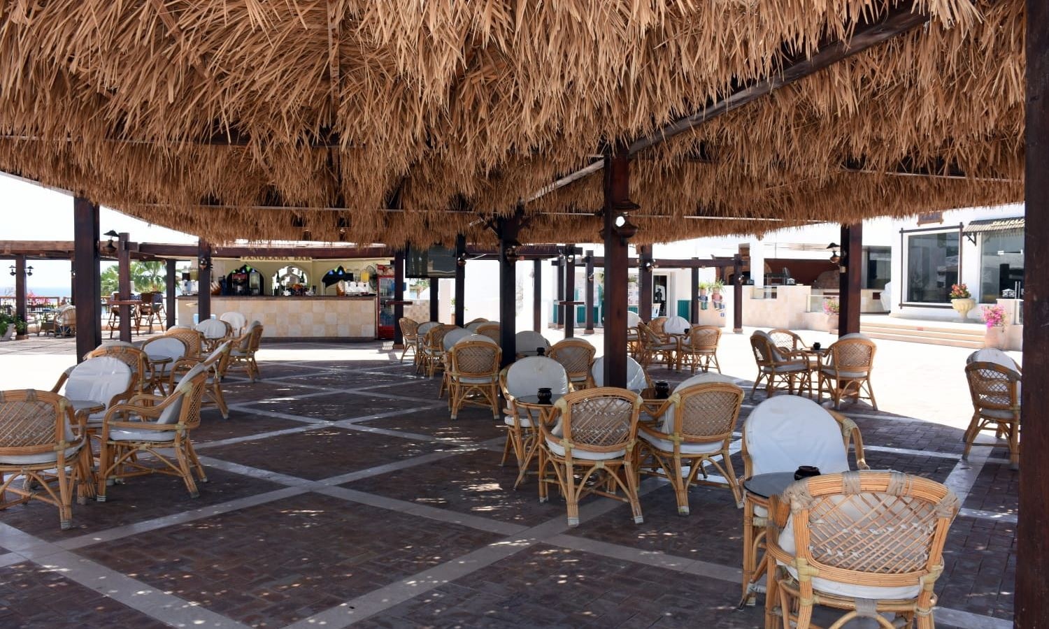 bars-panorama-bar