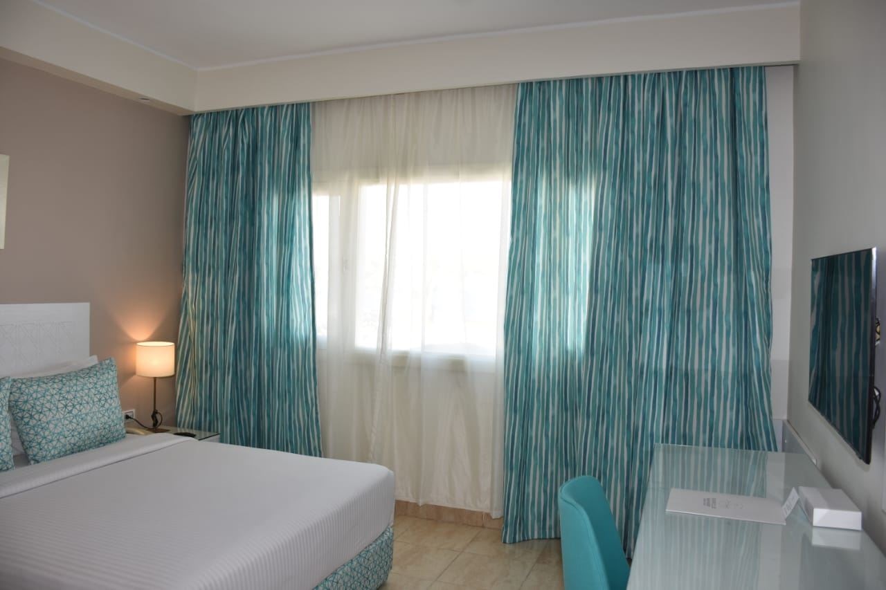 rooms-family-room