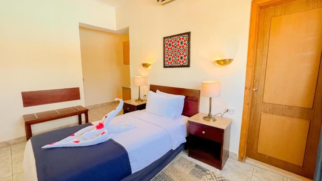 rooms-family-room