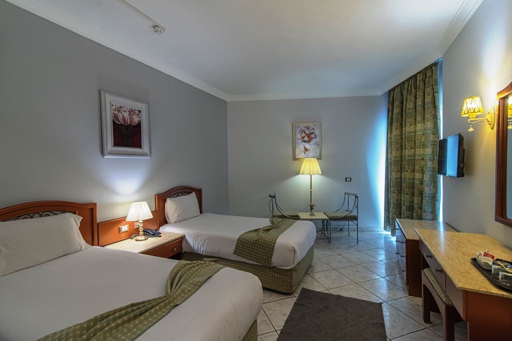 rooms-standard-room