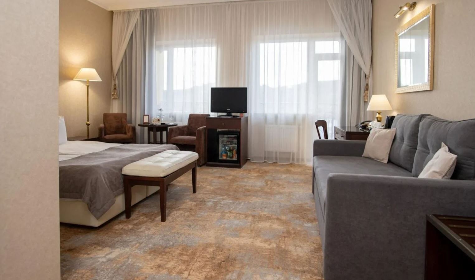 rooms-напівлюкс-преміум