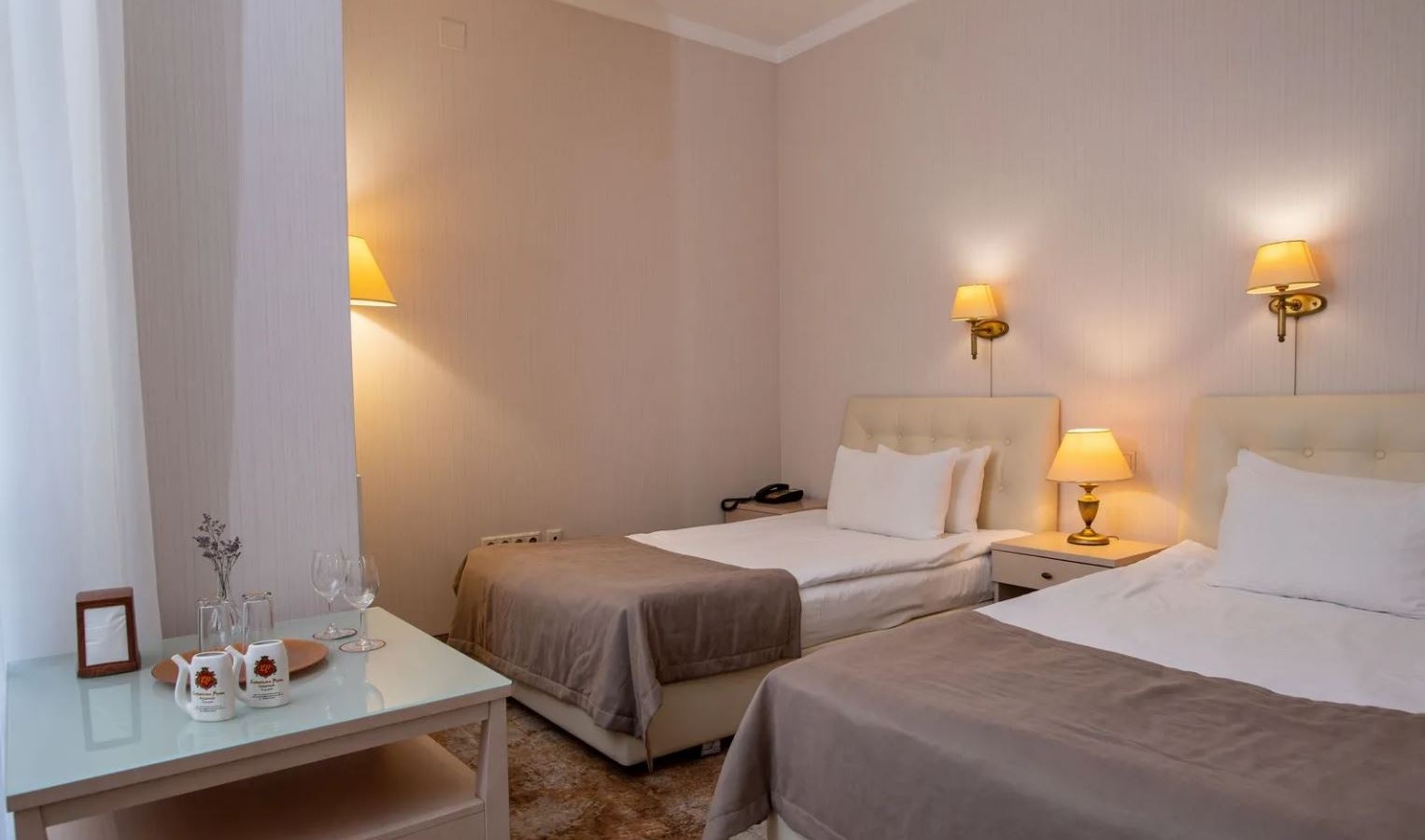 rooms-напівлюкс-преміум-з-видом-на-гори