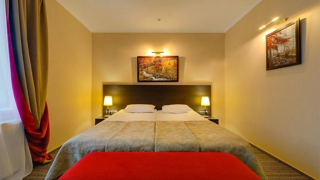 rooms-люкс-мансардний