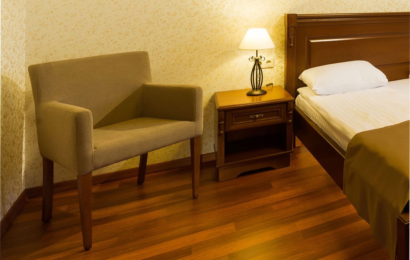 rooms-studio--apartment-plus