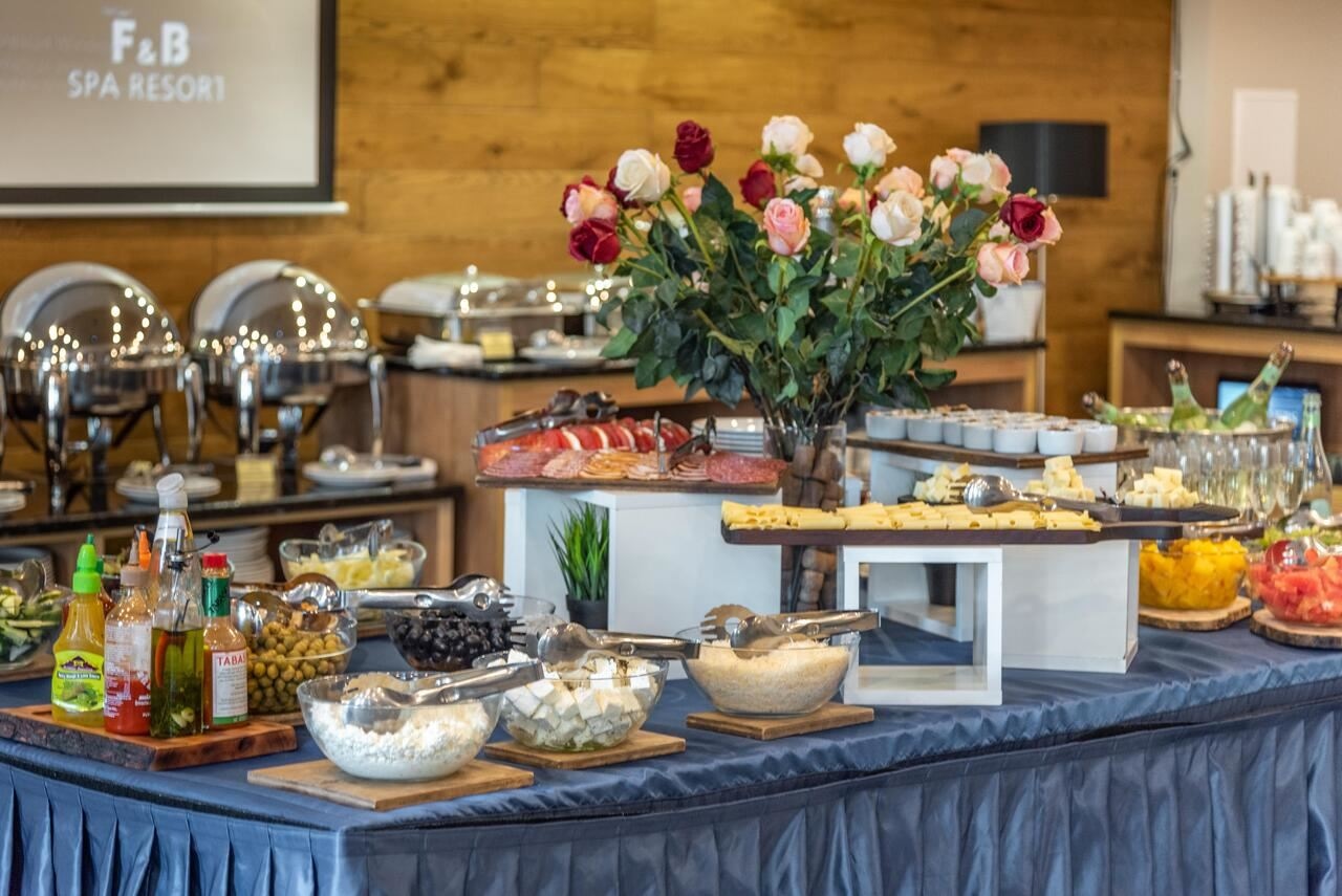 restaurants-restaurant