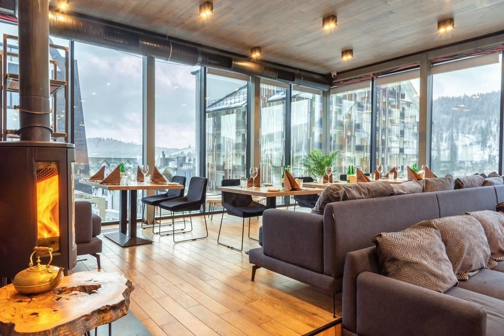 restaurants-restaurant