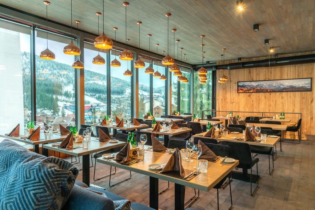 restaurants-restaurant