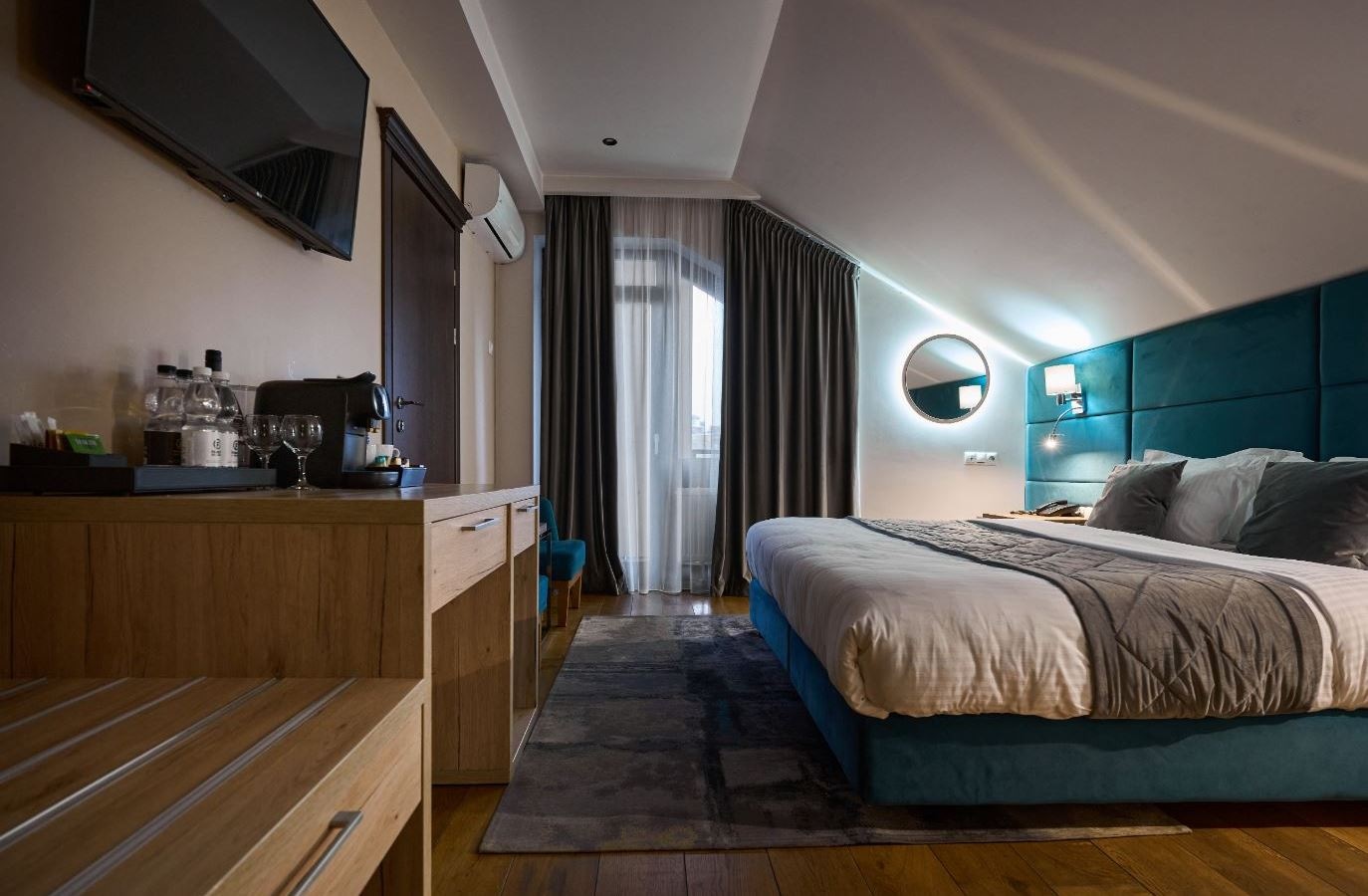 rooms-економклас-в-мансарді-burshtyn