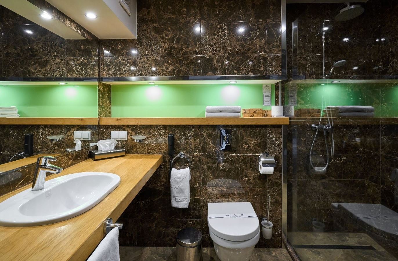 rooms-напівлюкс-покращений-burshtyn