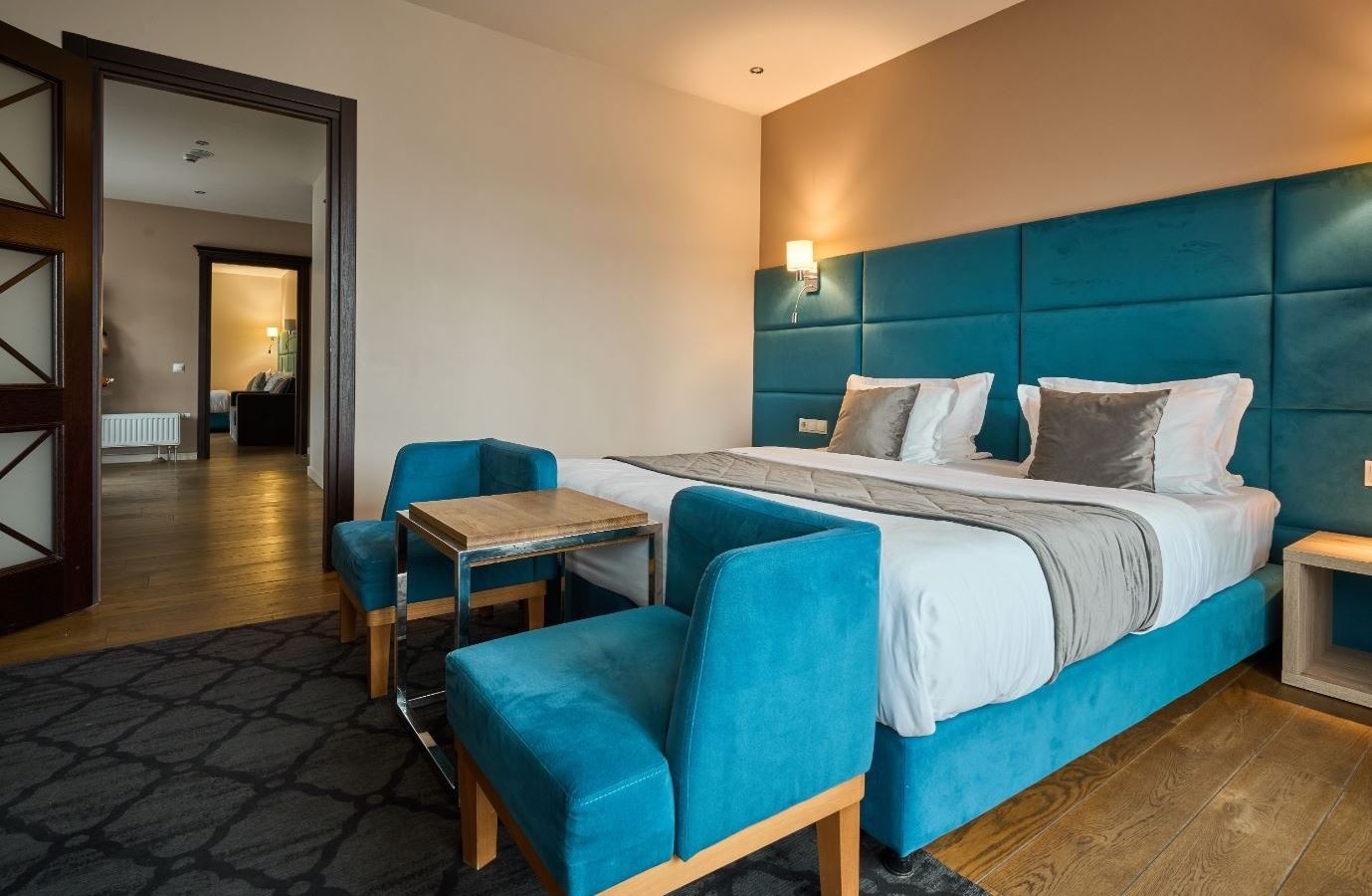 rooms-двокімнатний-делюкс-burshtyn