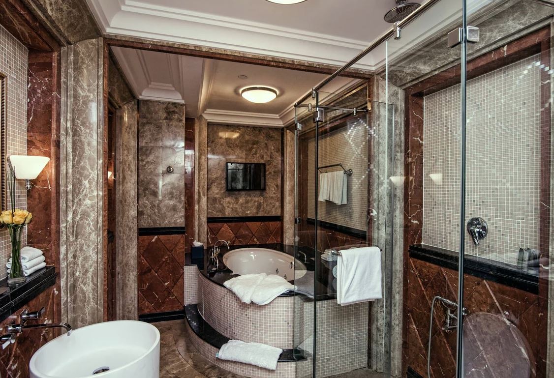 rooms-three-bedroom-suite