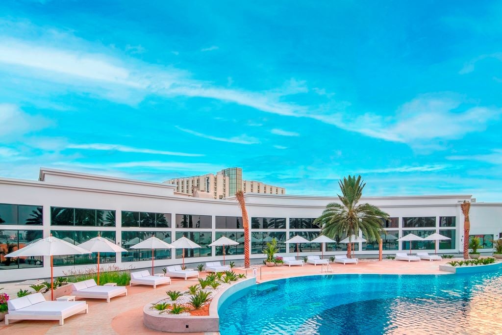 pools-outdoor-pool
