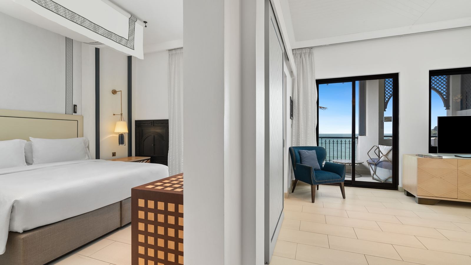 rooms-one-bedroom-premium-suite-beach-front