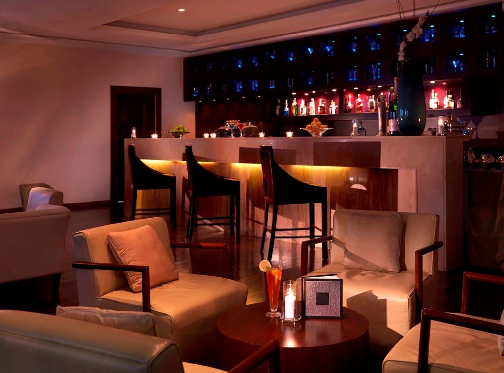 bars-the-lounge