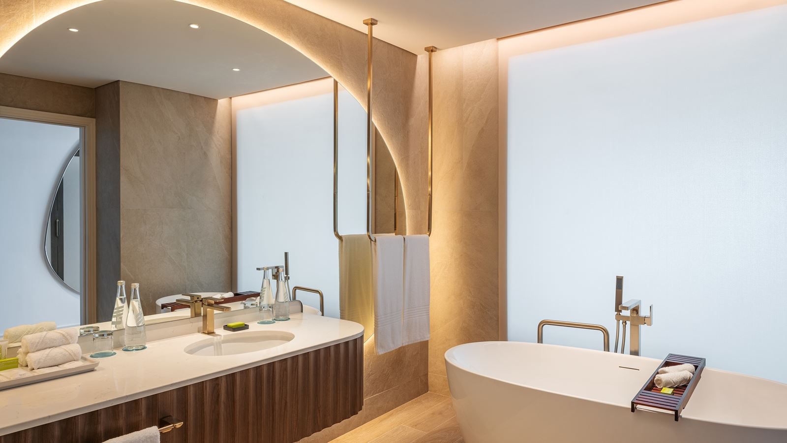 rooms-deluxe-club-room