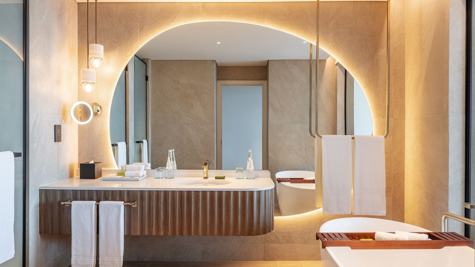 rooms-deluxe-club-room