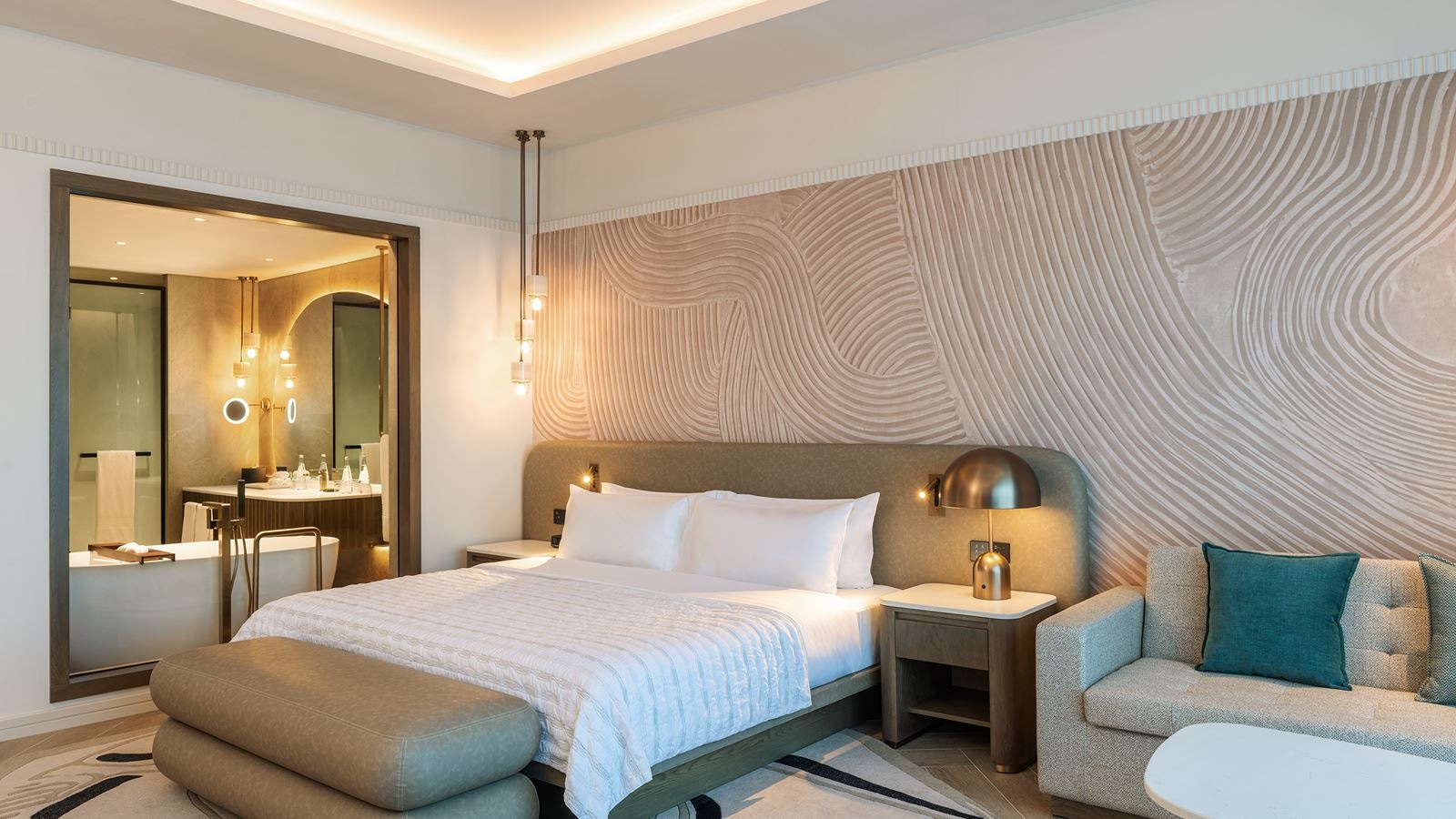 rooms-deluxe-club-room