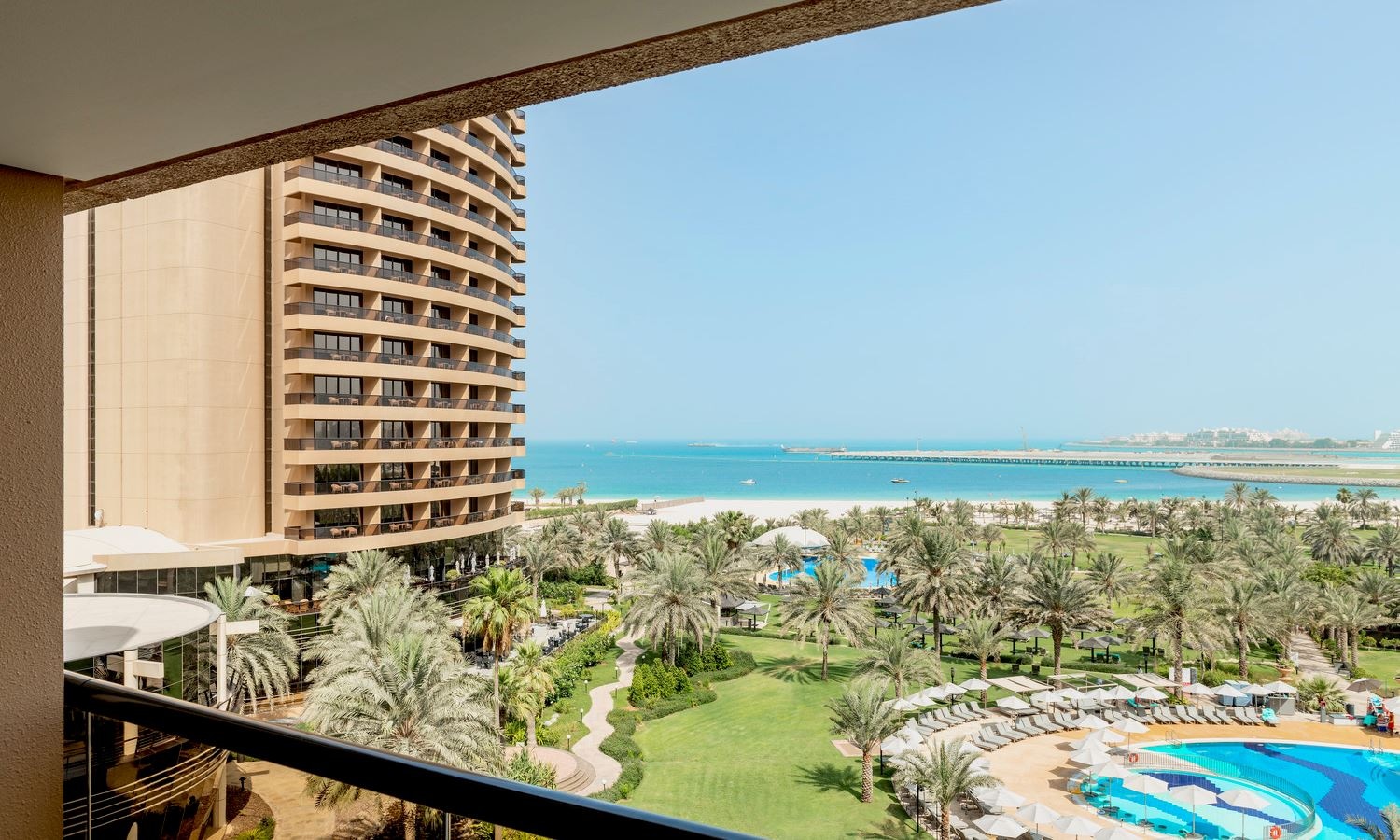 rooms-deluxe-room-sea-view