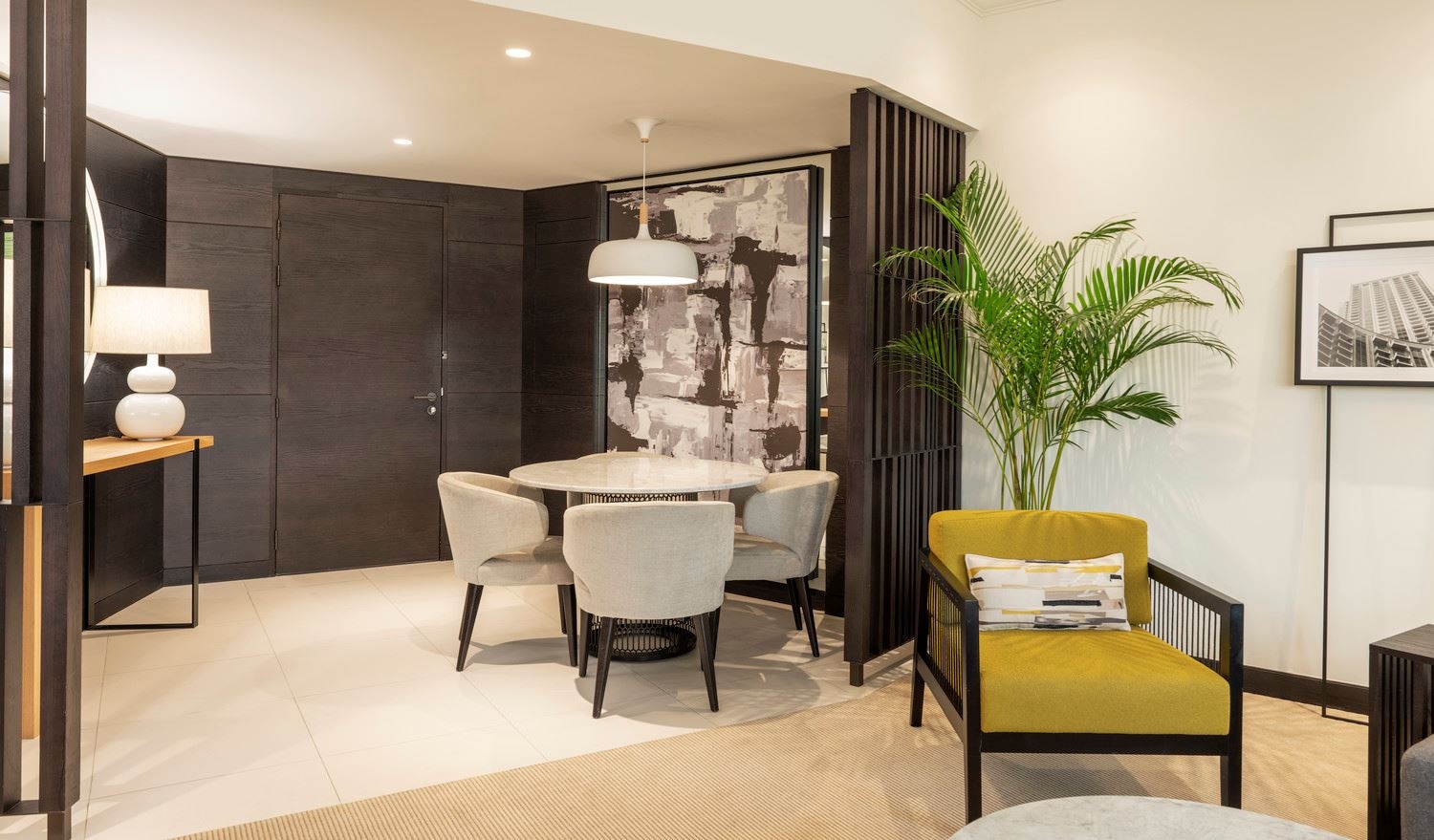 rooms-deluxe-suite